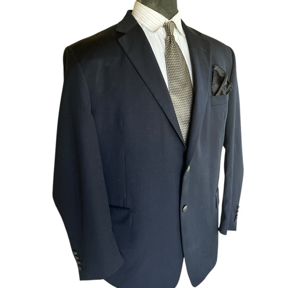 Jos. A. Bank Classic Black Men's Blazer Sleek and Modern Appeal - Picture 3 of 10